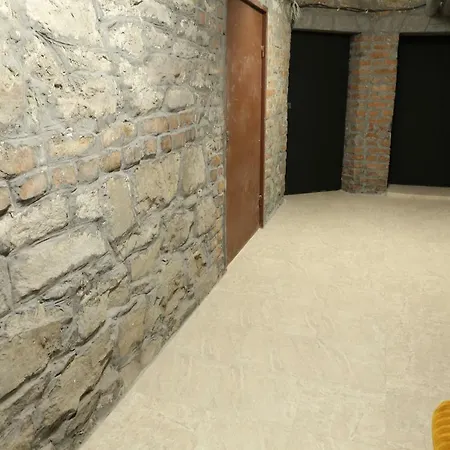 Apartment Center Cave