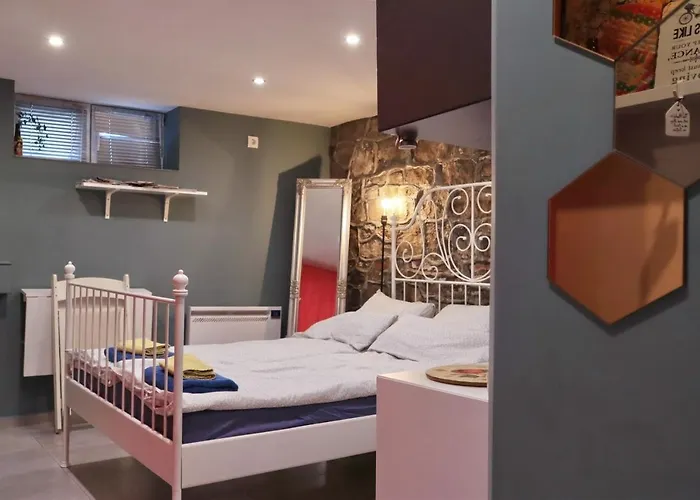 Center Cave Lejlighed *